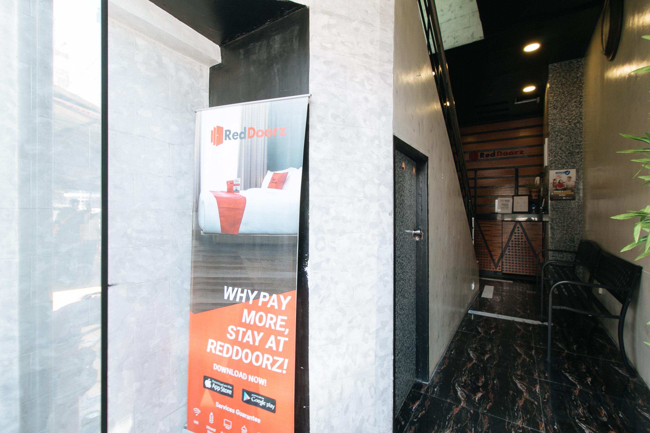 Reddoorz Near Quiapo Church Manila Exterior photo